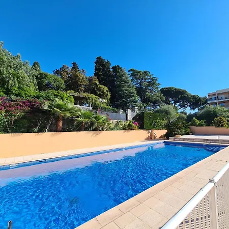 Apartman Grande Terrasse A 5 Min De La Nizza